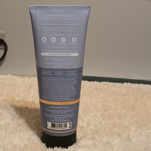 NWT ~ BBW Aromatherapy Lavender & Vanilla Ultimate Hydration Body Cream (8 oz.) - Picture 2 of 4
